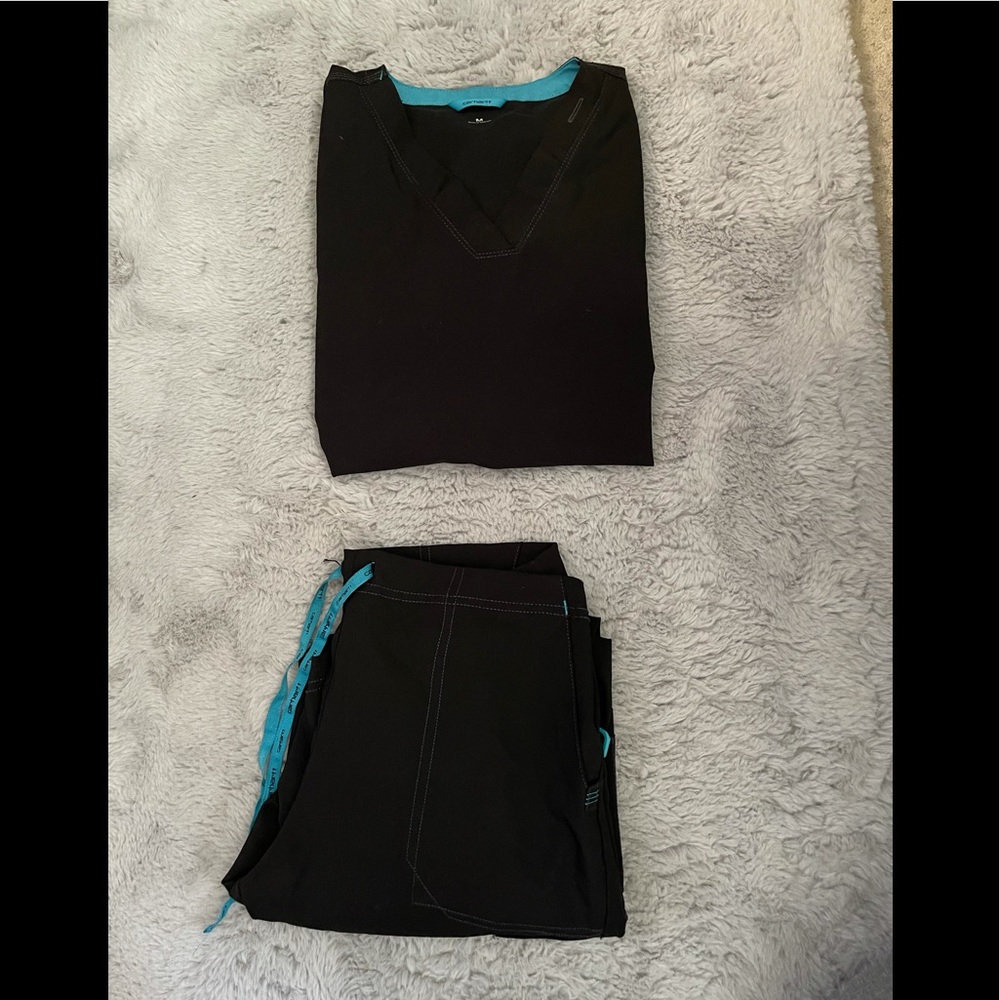Black Carhartt Scrubs